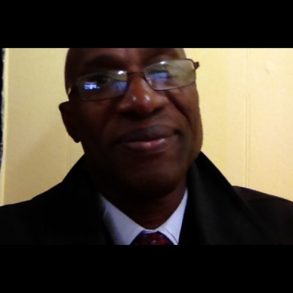 Meet your Posher, Daisi